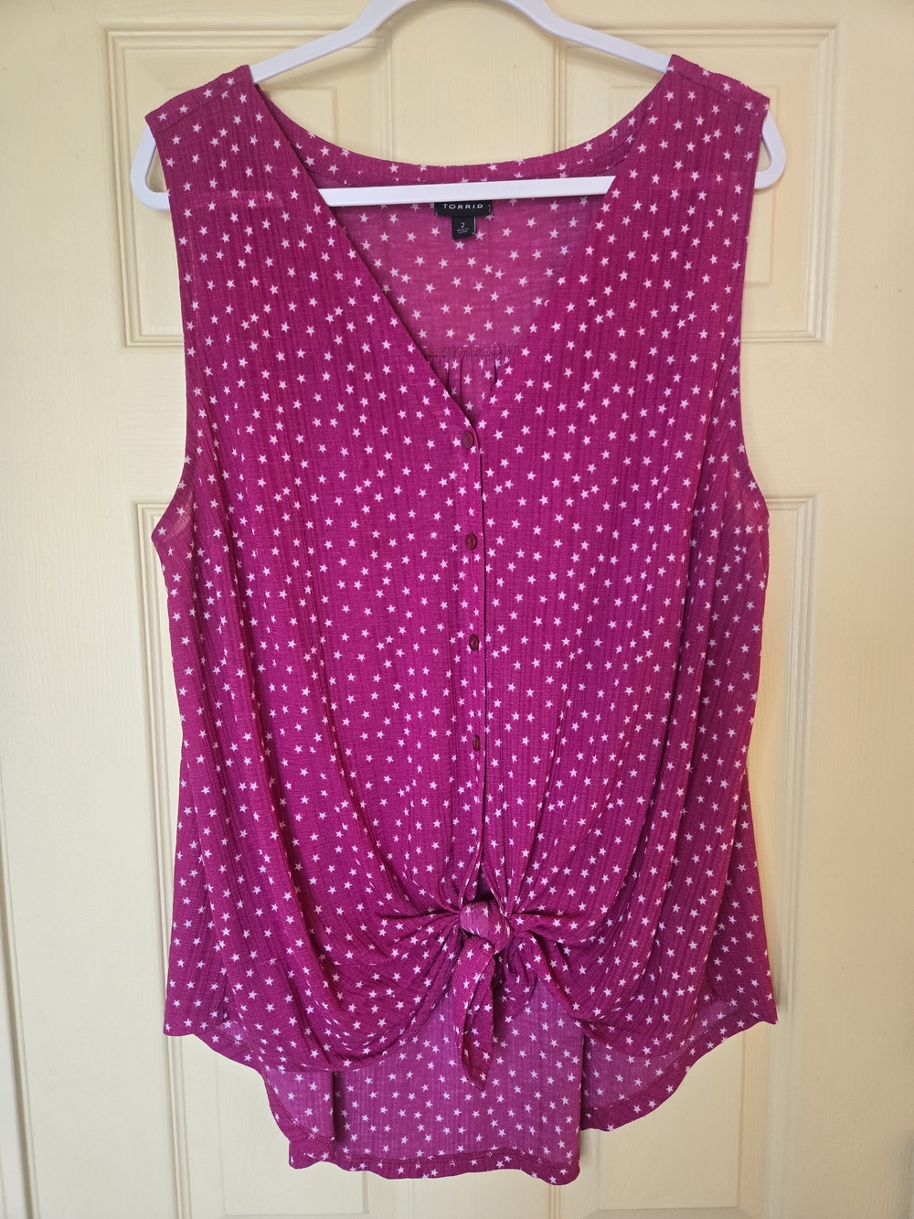 torrid Magenta Star Print Tie-Front Sleeveless Top